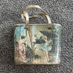 Gold Artistic Shoulder Bag with Vintage Flair